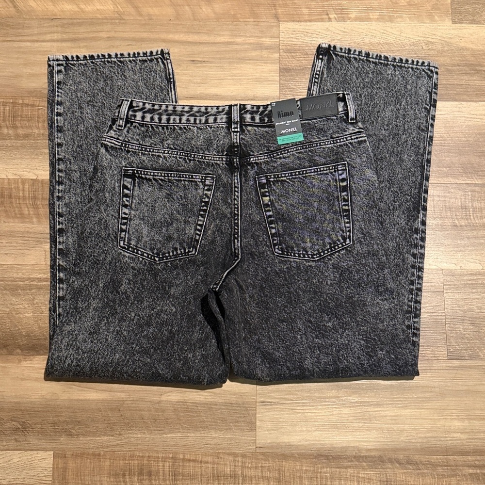 Monki Straight Mid West Rigid Black Dark Acid Wash Jeans Size 32/32 NWT - Picture 3 of 6